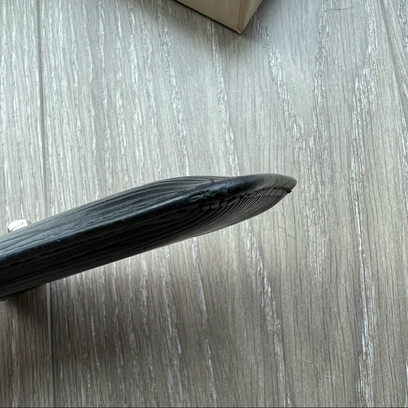 Louis Vuitton Black Epi Leather Key Pouch - Picture 10 of 15